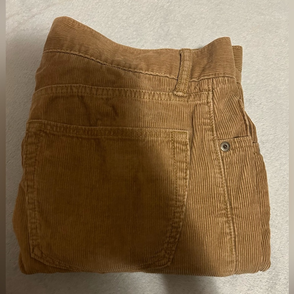 Corduroy Unisex jeans.